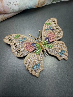 Vintage Joan Rivers Large  Crystal Butterfly Brooch